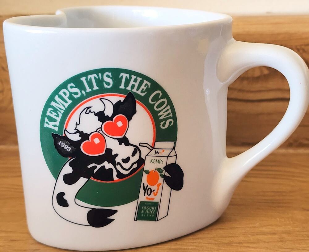 1993 Kemp's MARIGOLD FOODS Heart Shaped Ice Cream Mug Cup Collectors Series Rare
